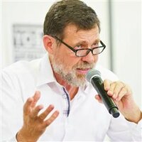 Dr Jacques Vigne